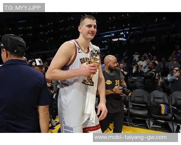 11月12日NBA最佳球员评选结果揭晓尼科拉约基奇荣膺殊荣 11月12日NBA最佳球员评选结果揭晓尼科拉约基奇荣膺殊荣
