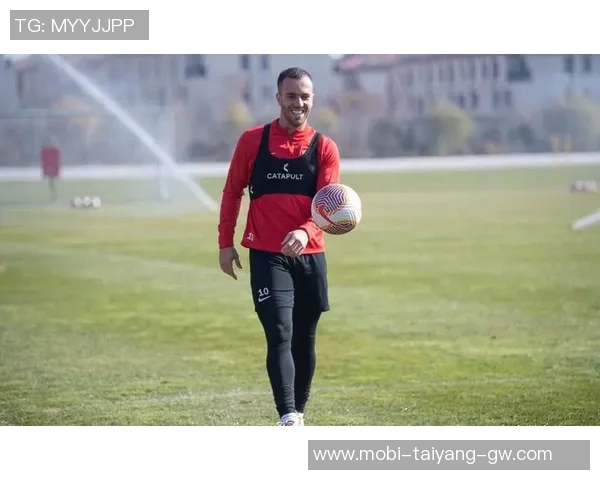 国足新年集训启动塞尔吉尼奥直接前往迪拜与队伍会合