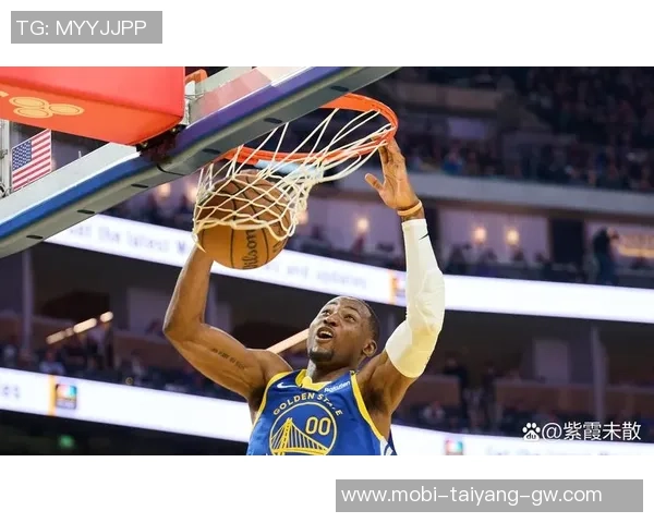 库里上半场表现分析7投3中三分命中率不佳正负值为负5如何影响比赛走势